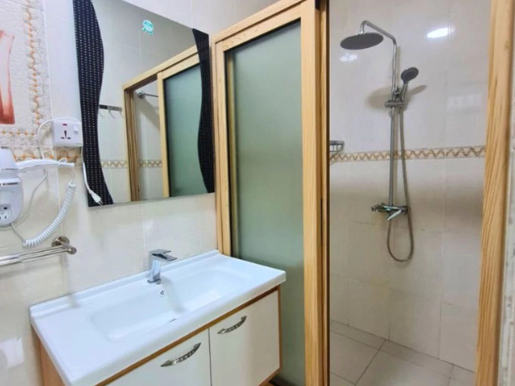 001024-bathroom.webp