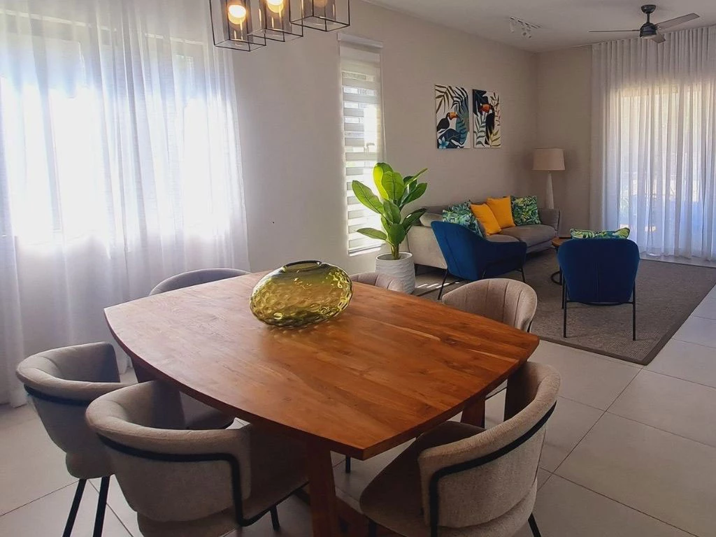 001014-livingroom2.webp