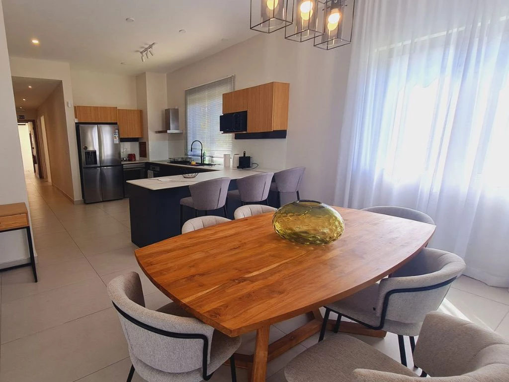 001014-livingroom.webp