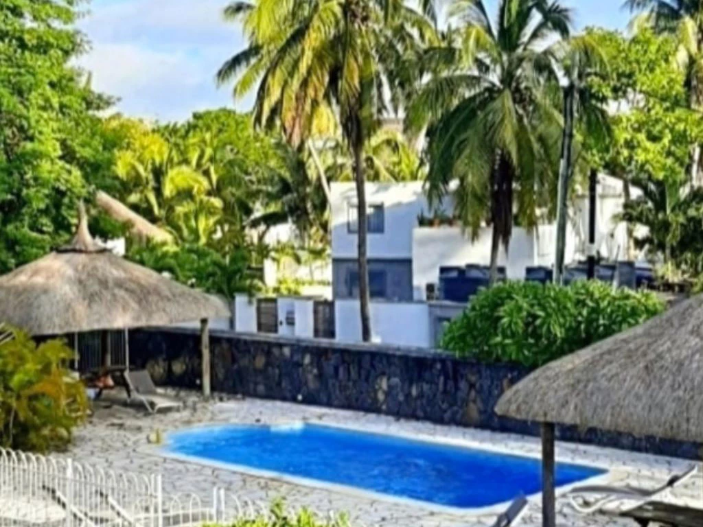 001028-pool.webp