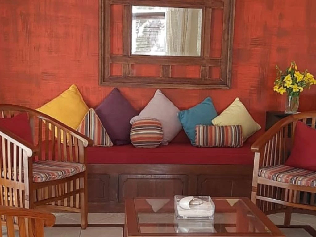 001028-livingroom.webp