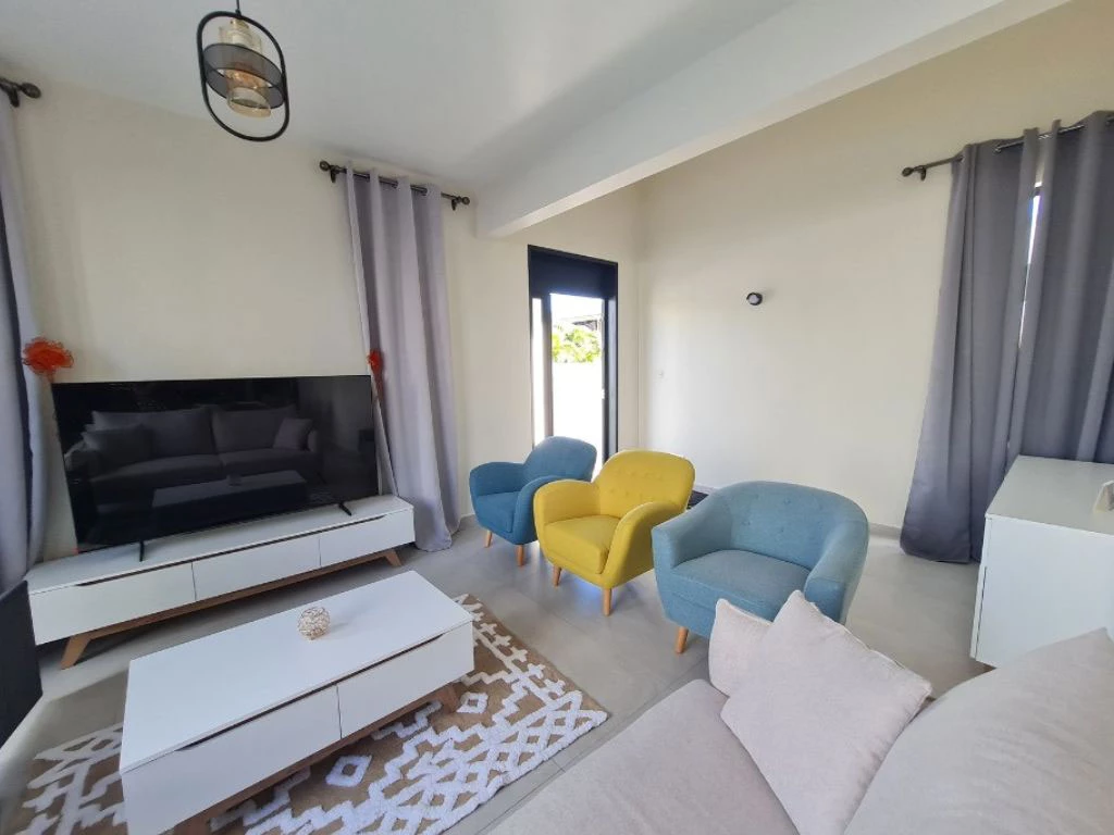 001067-livingroom3.webp