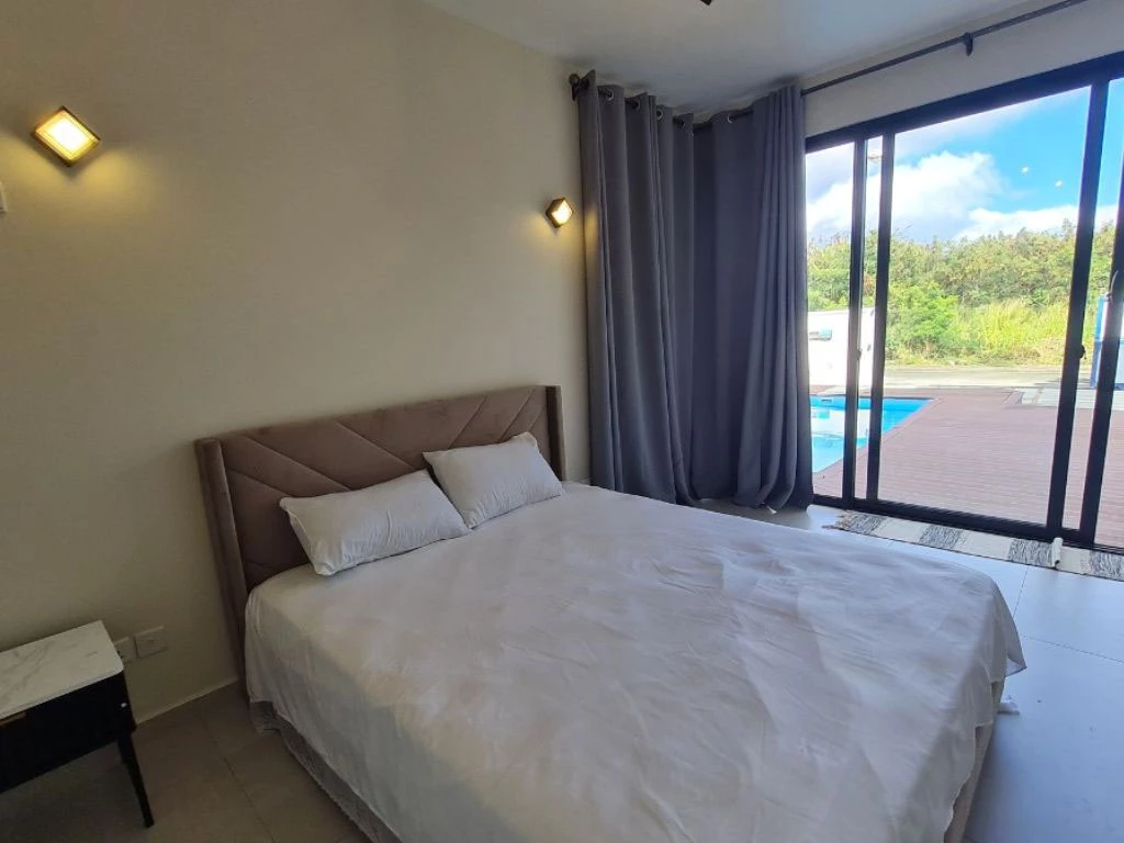 001067-bedroom2.webp
