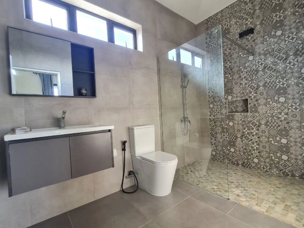 001067-bathroom.webp