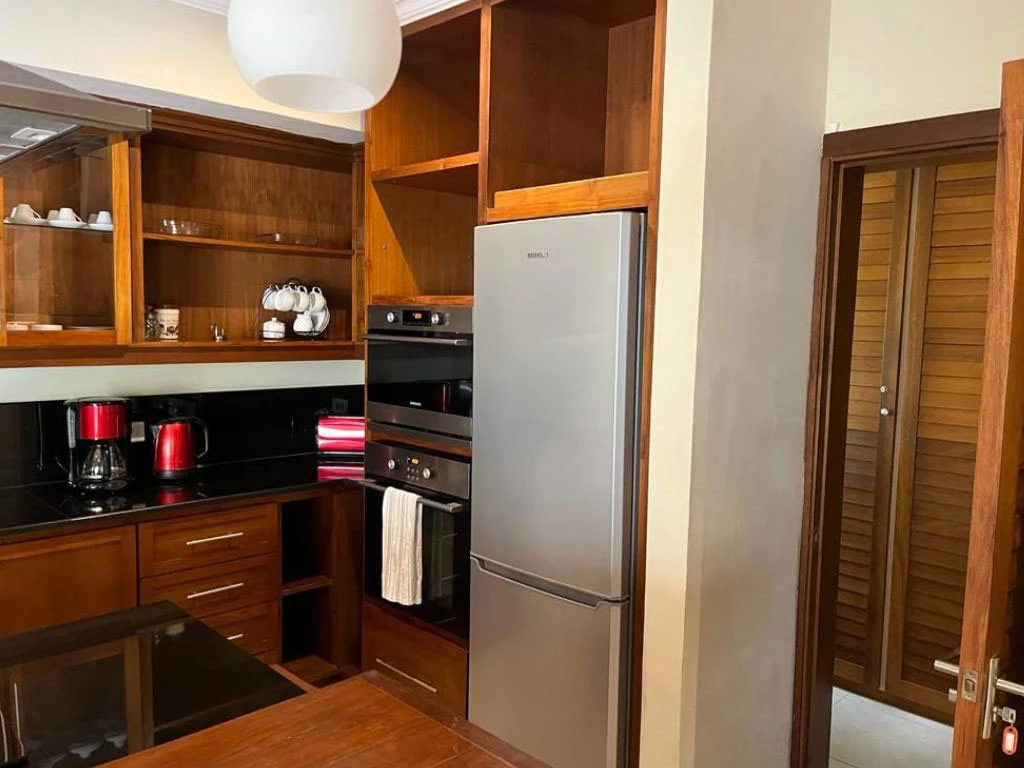 001001-kitchen2.webp