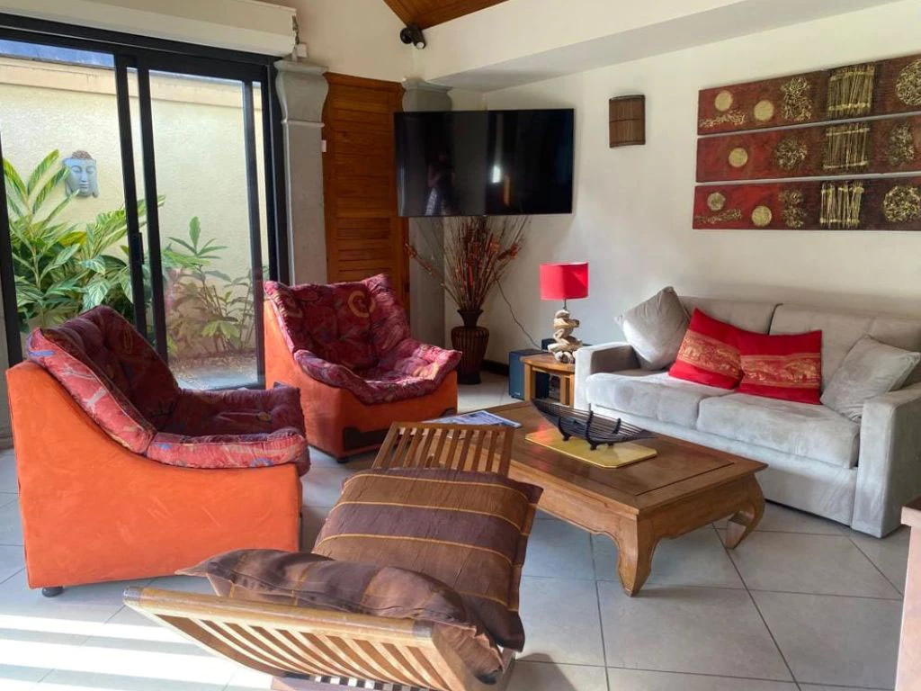 001001-livingroom.webp