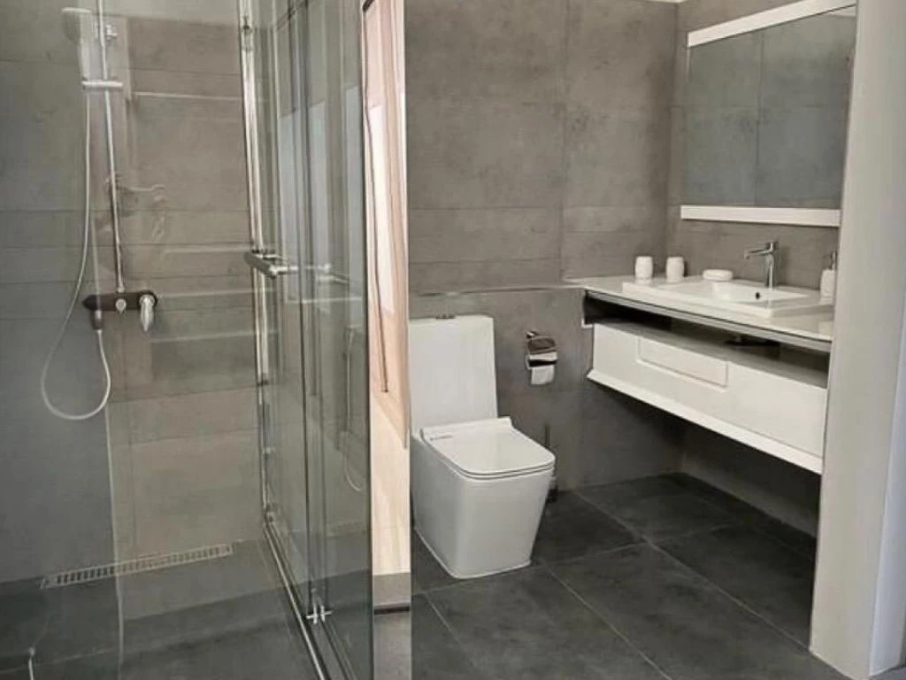 001072-bathroom.webp