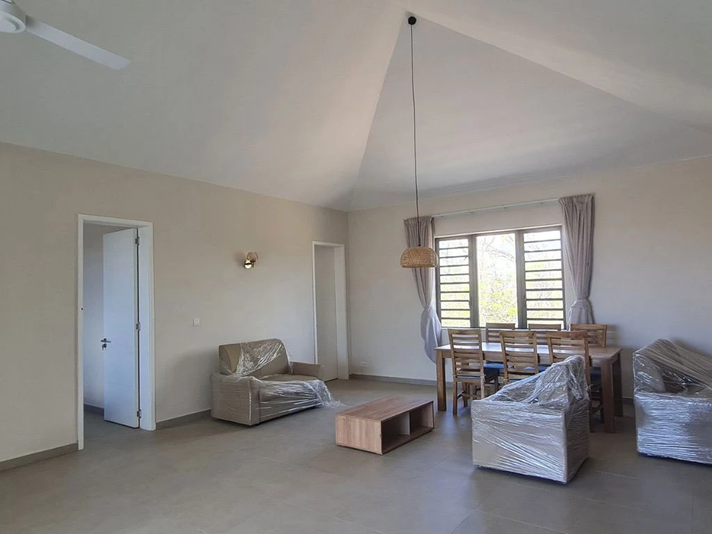 001010-2livingroom2.webp