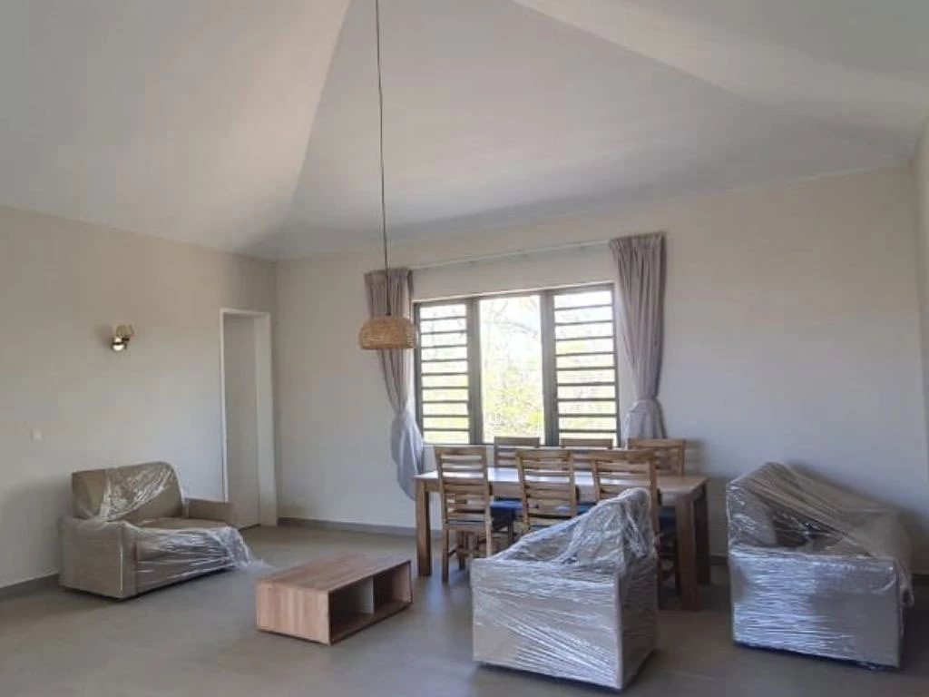 001010-2livingroom.webp