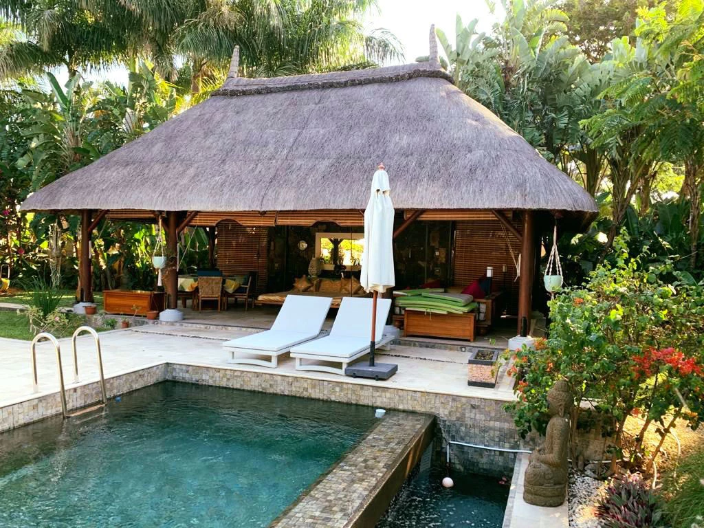 001019-pool.webp