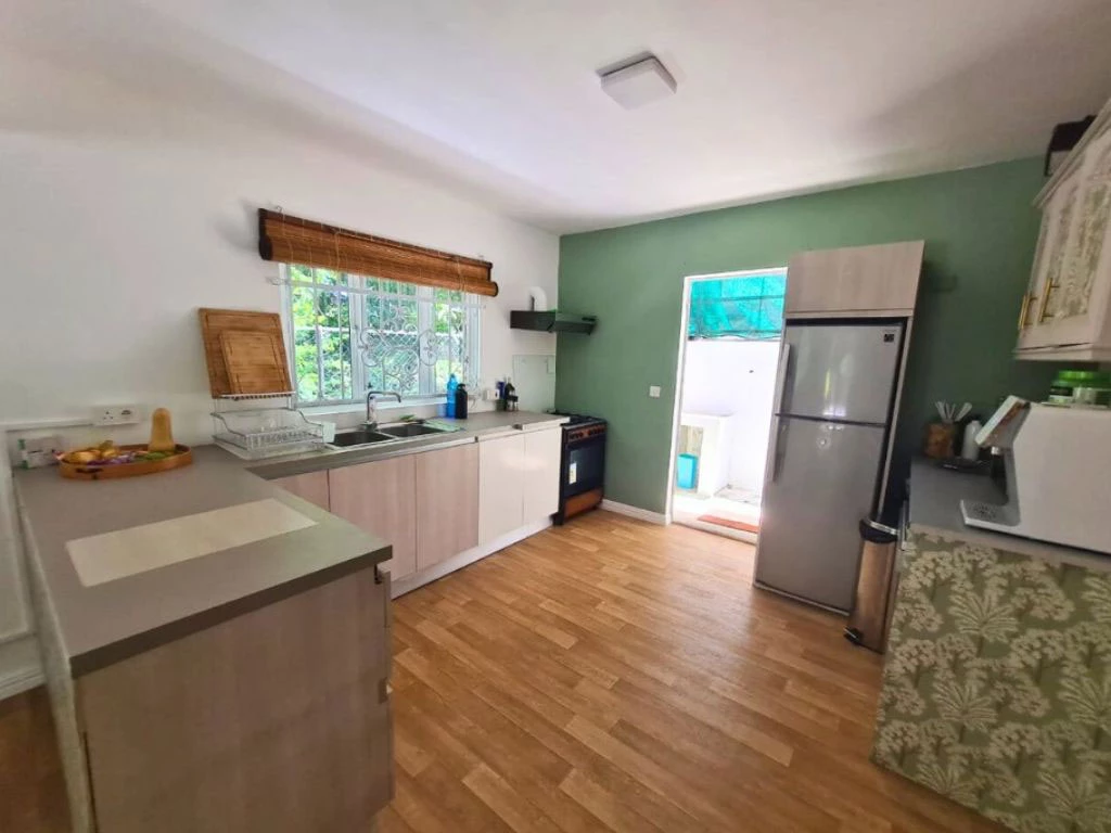 001027-kitchen.webp