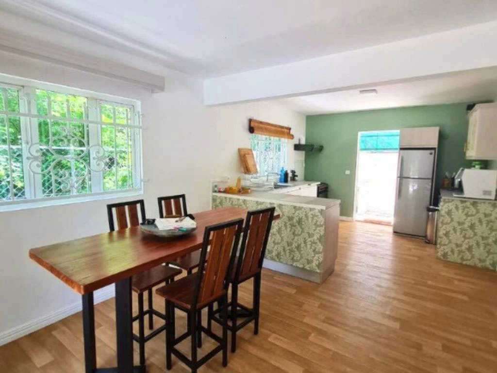 001027-livingroom5.webp
