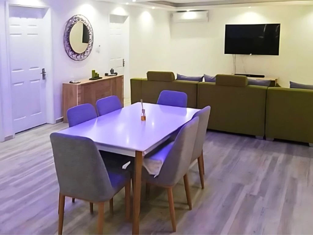 001044-livingroom.webp