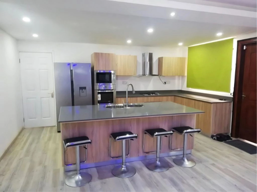 001044-kitchen.webp