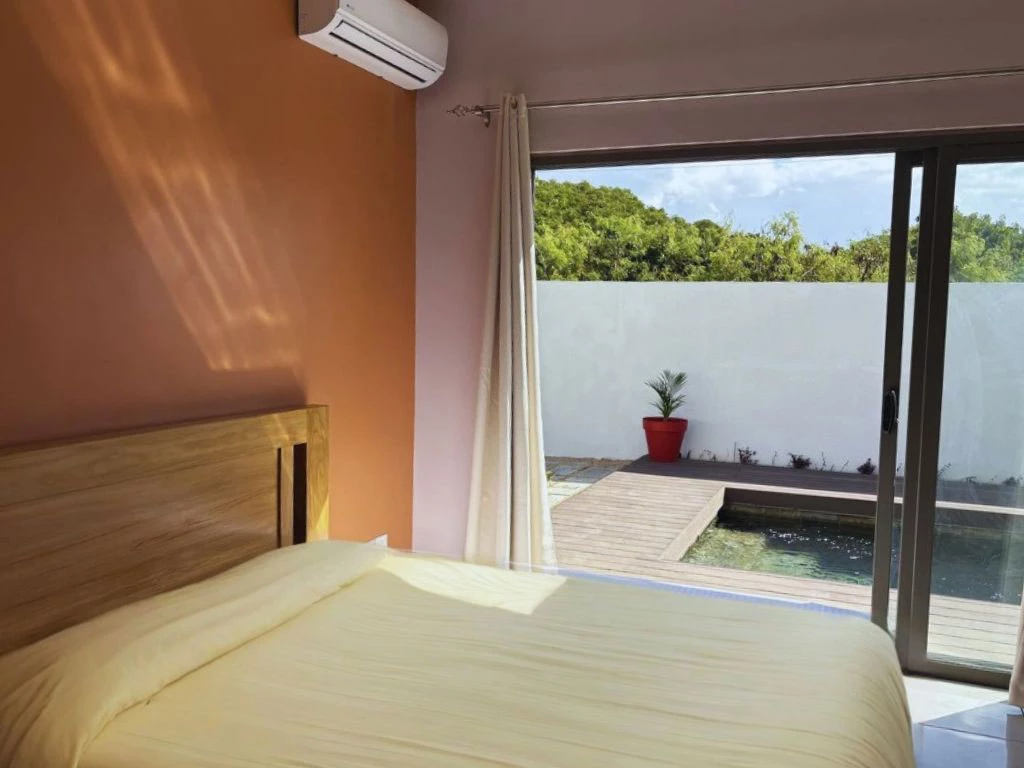 001063-bedroom2.webp