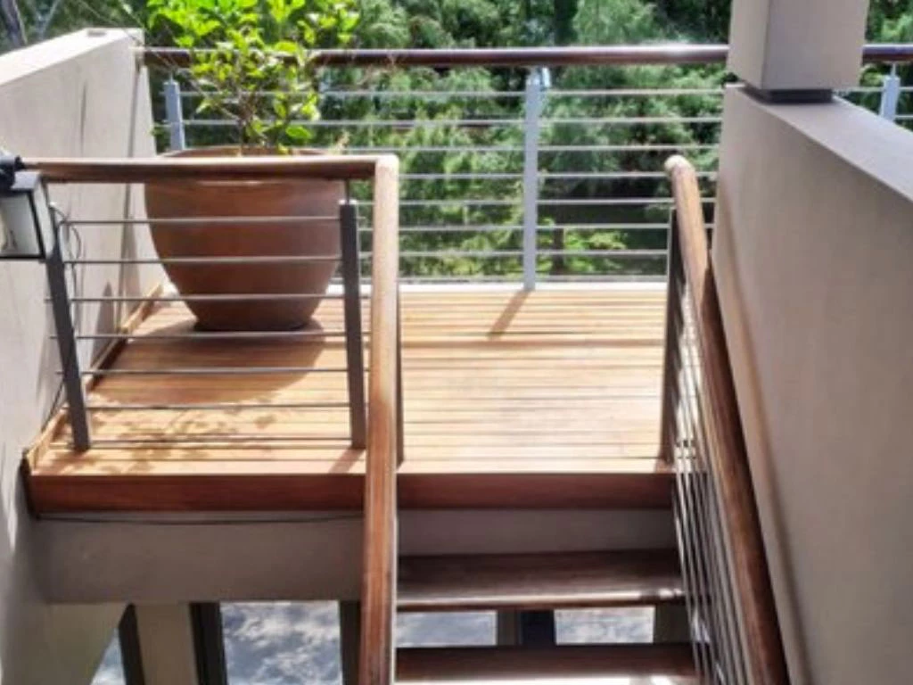 001064-stairs.webp