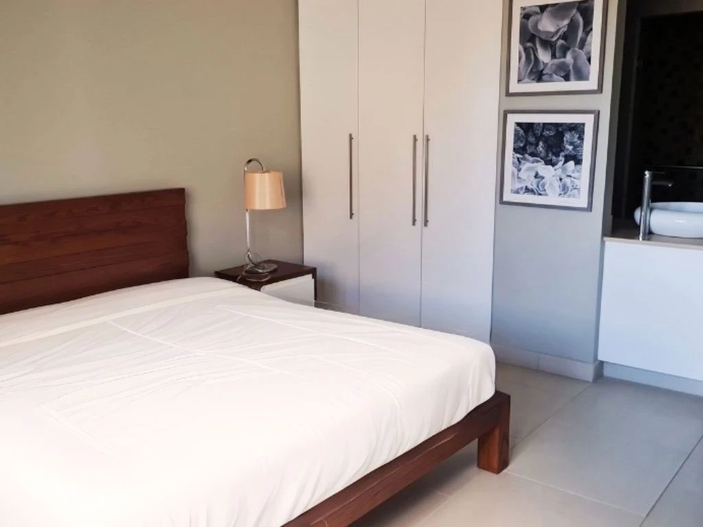 001064-bedroomx4.webp