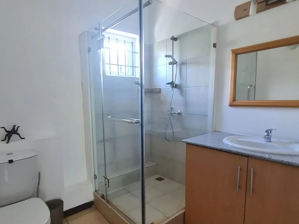 001035-bathroom.webp