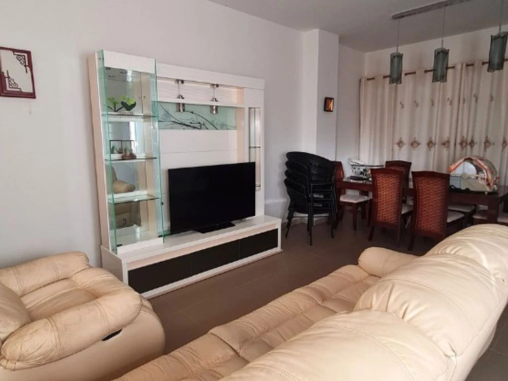 001058-livingroom2.webp