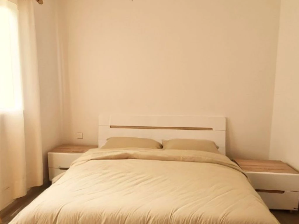 001058-bedroom.webp