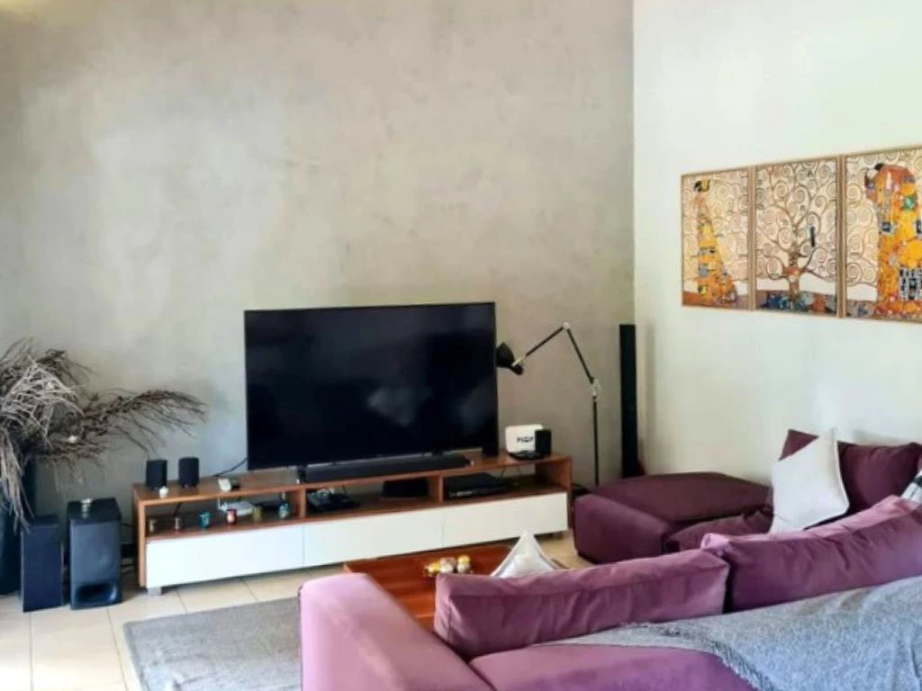 001061-livingroom2.webp