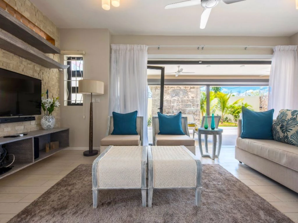 001034-livingroom5.webp