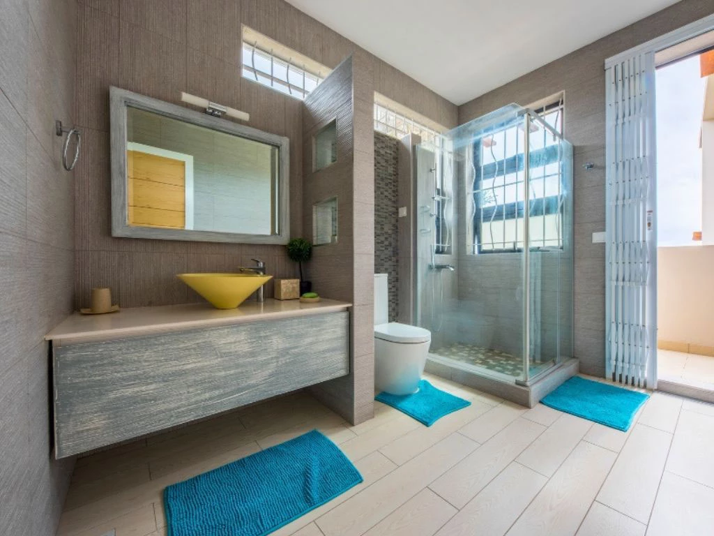 001034-4bathroom.webp