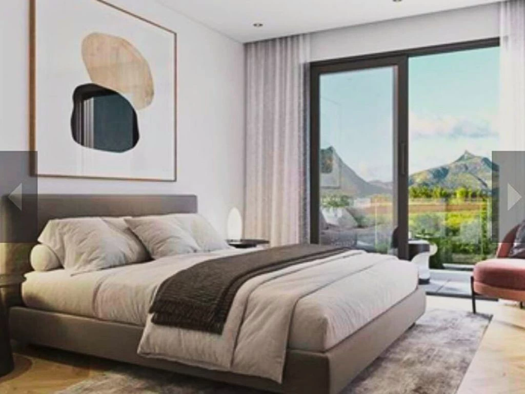 001052-bedroom.webp