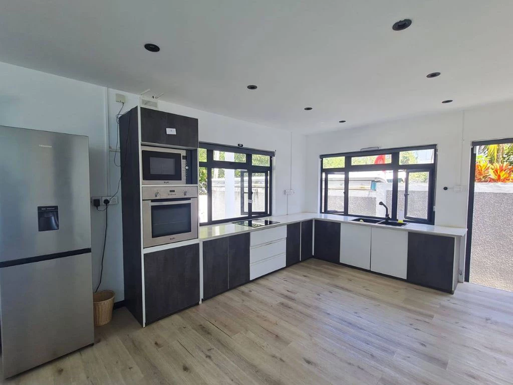 001009-kitchen.webp
