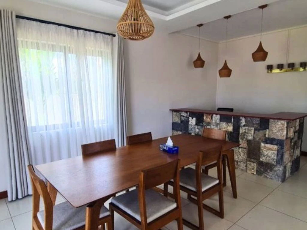 001016-livingroom2.webp