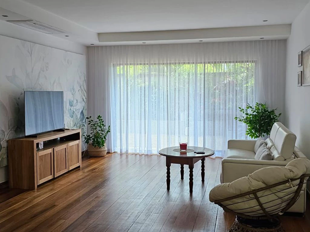 001029-livingroom4.webp