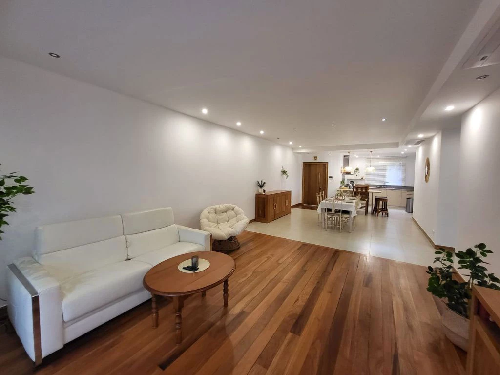 001029-livingroom3.webp