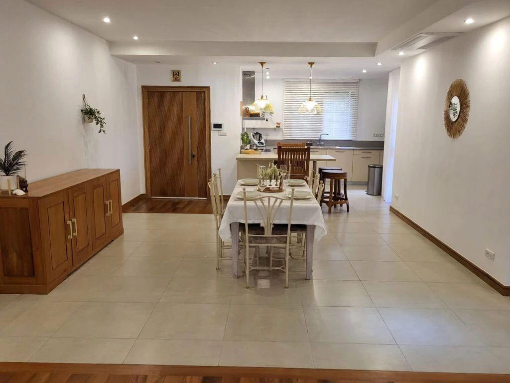 001029-kitchen3.webp