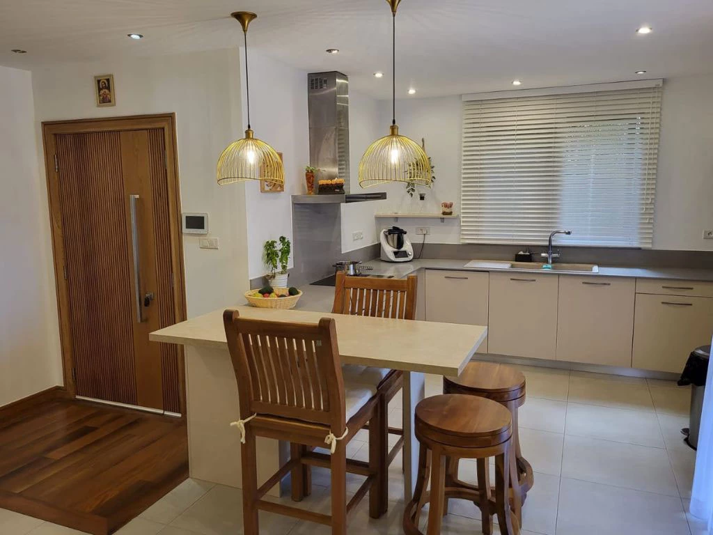 001029-kitchen2.webp