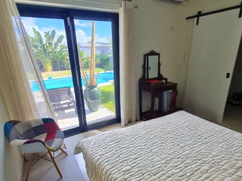 001023-bedroom.webp
