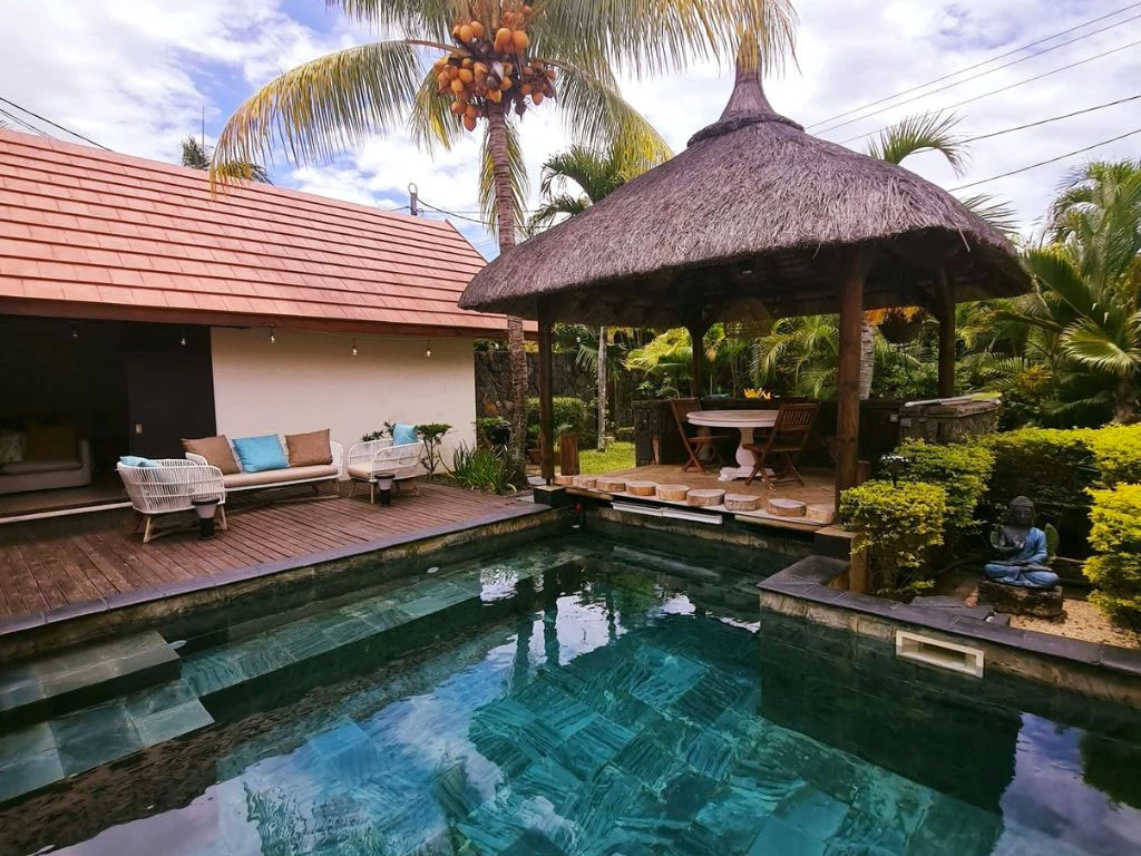 001055-pool5.webp