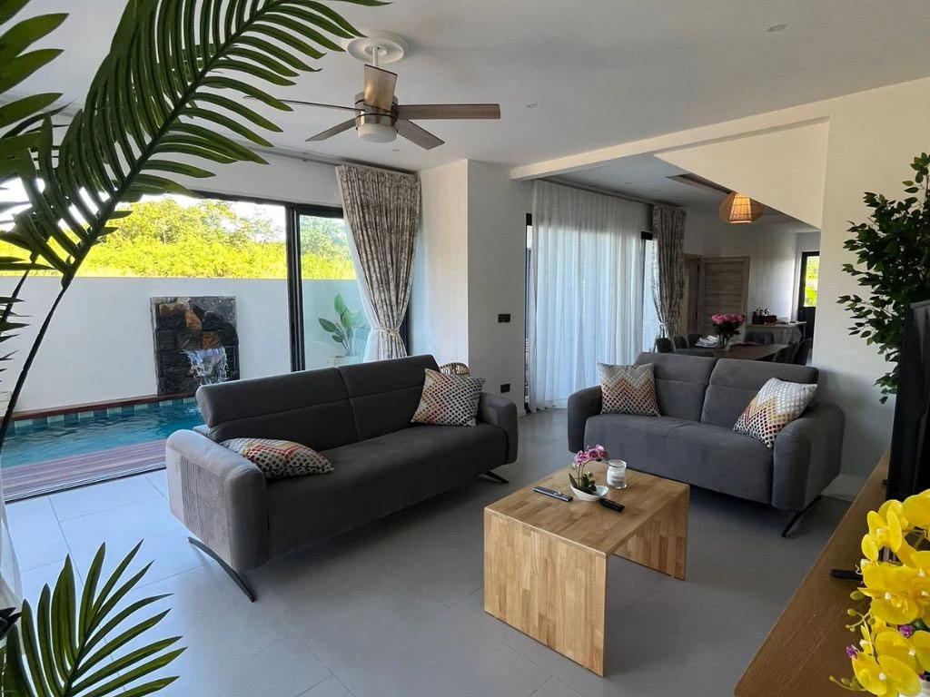 001059-livingroom.webp