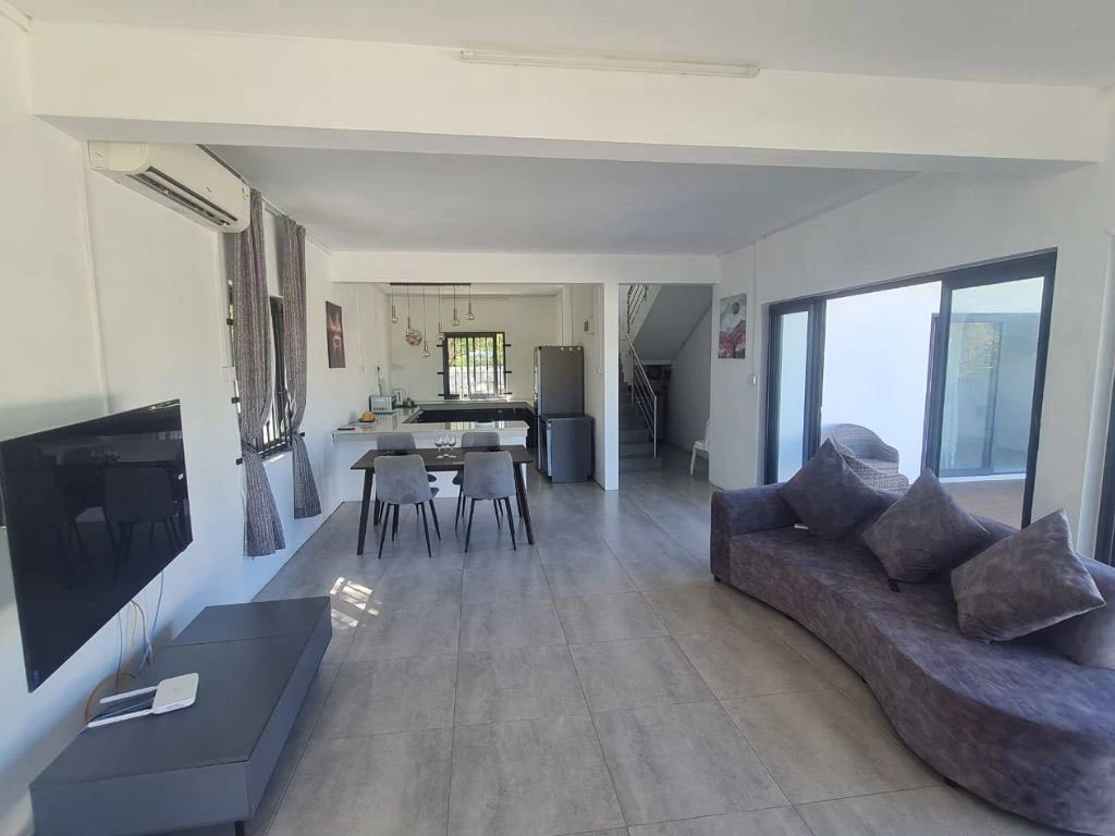 001071-livingroom.webp